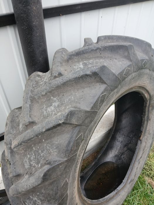 Шини для саморобного трактора 12.4 R24