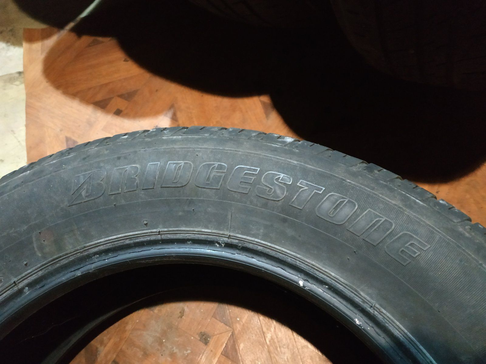 Шини 225/65 R17 Bridgestone