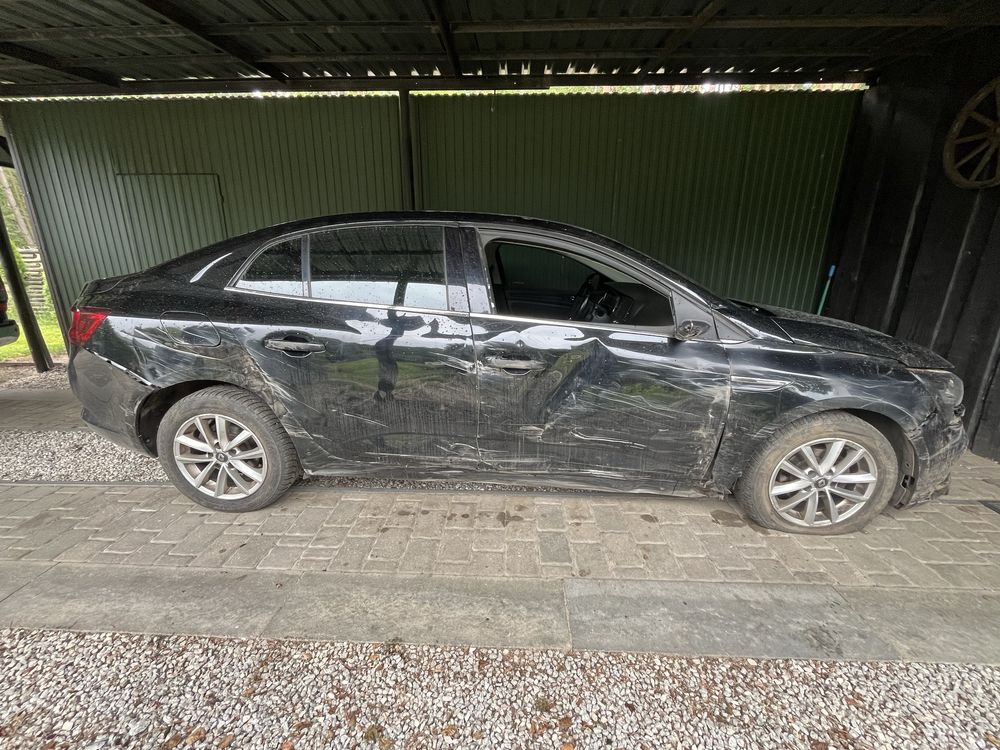Renault Megane USZKODZONE