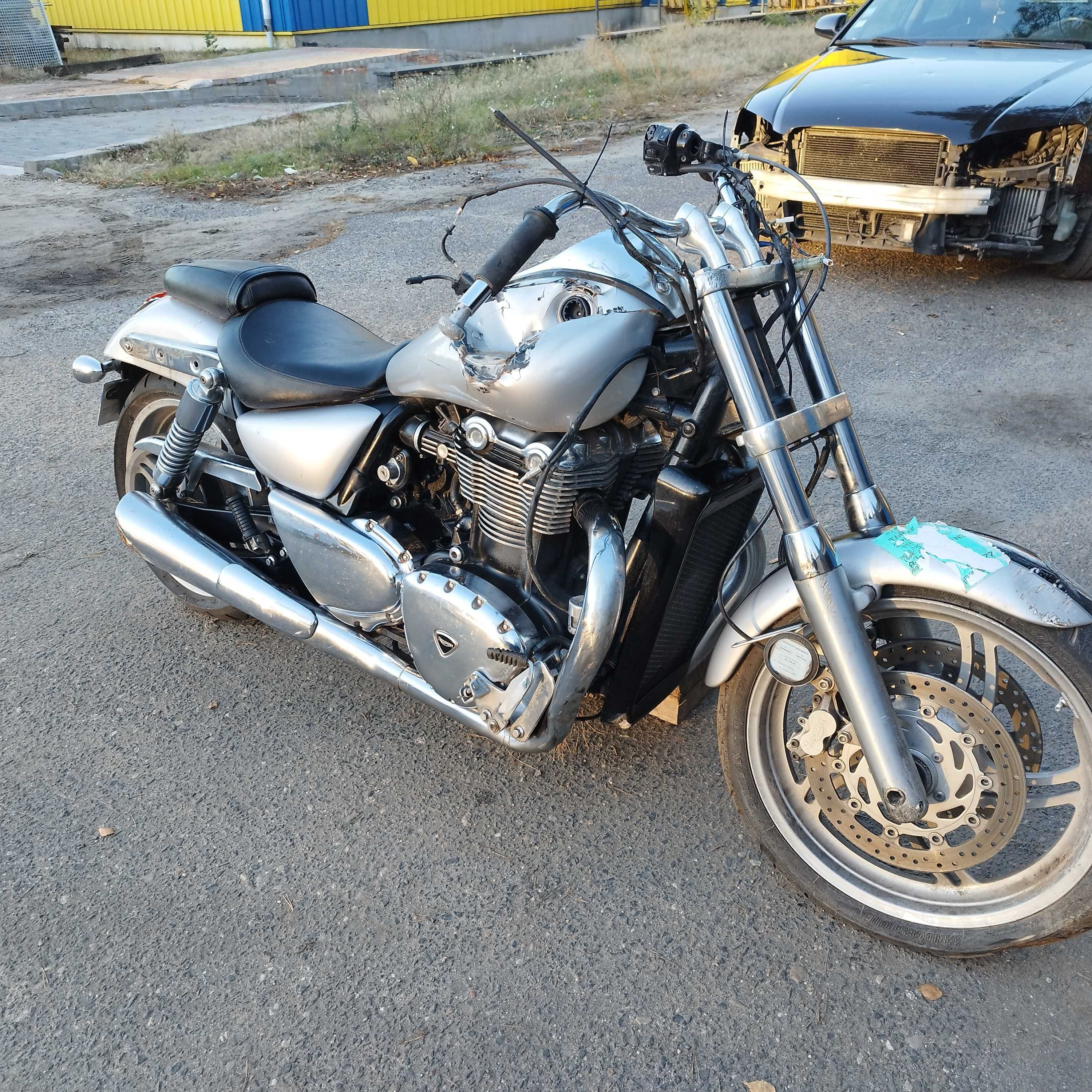 Triumph thunderbird 1600 sprowadzony