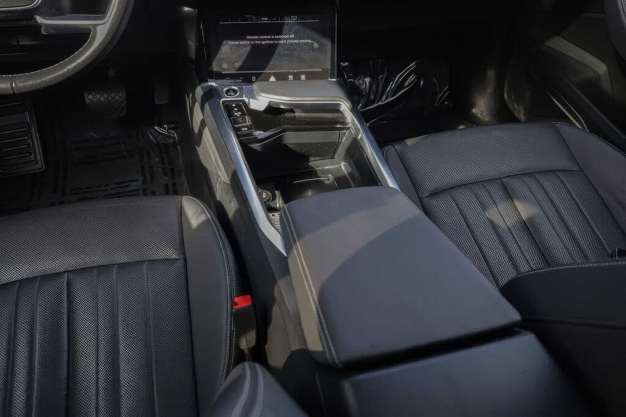 2022 Audi e-tron Premium Plus quattro
