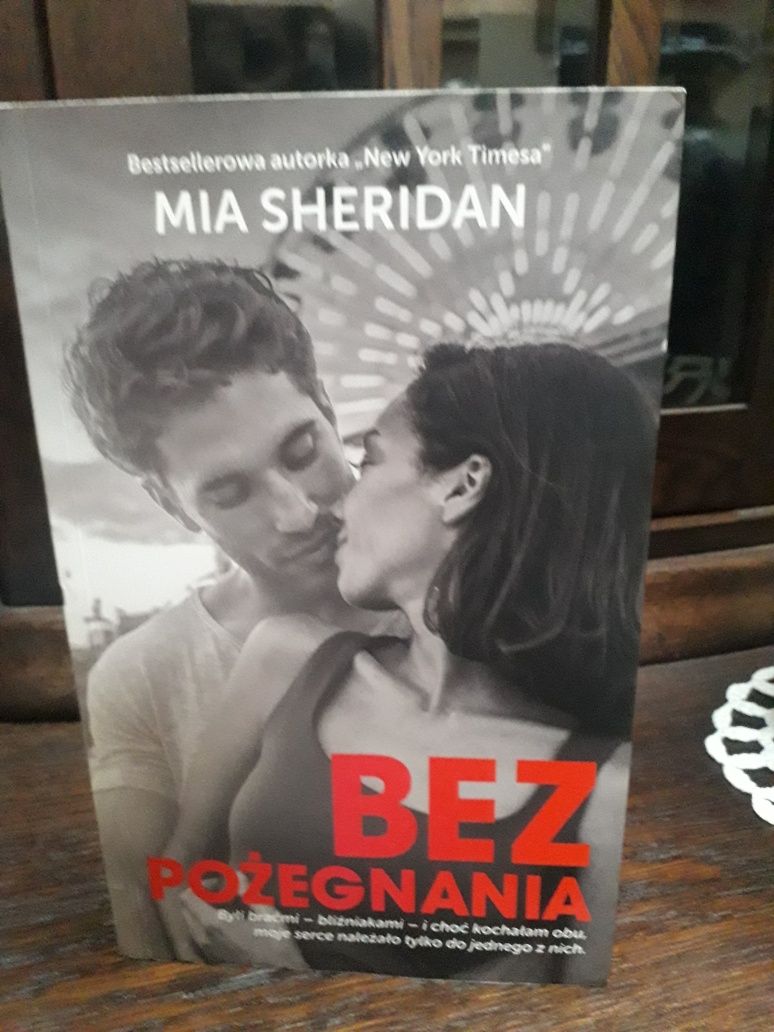 Bestseller  Mia Sheridan Bez pożegnania, literatura