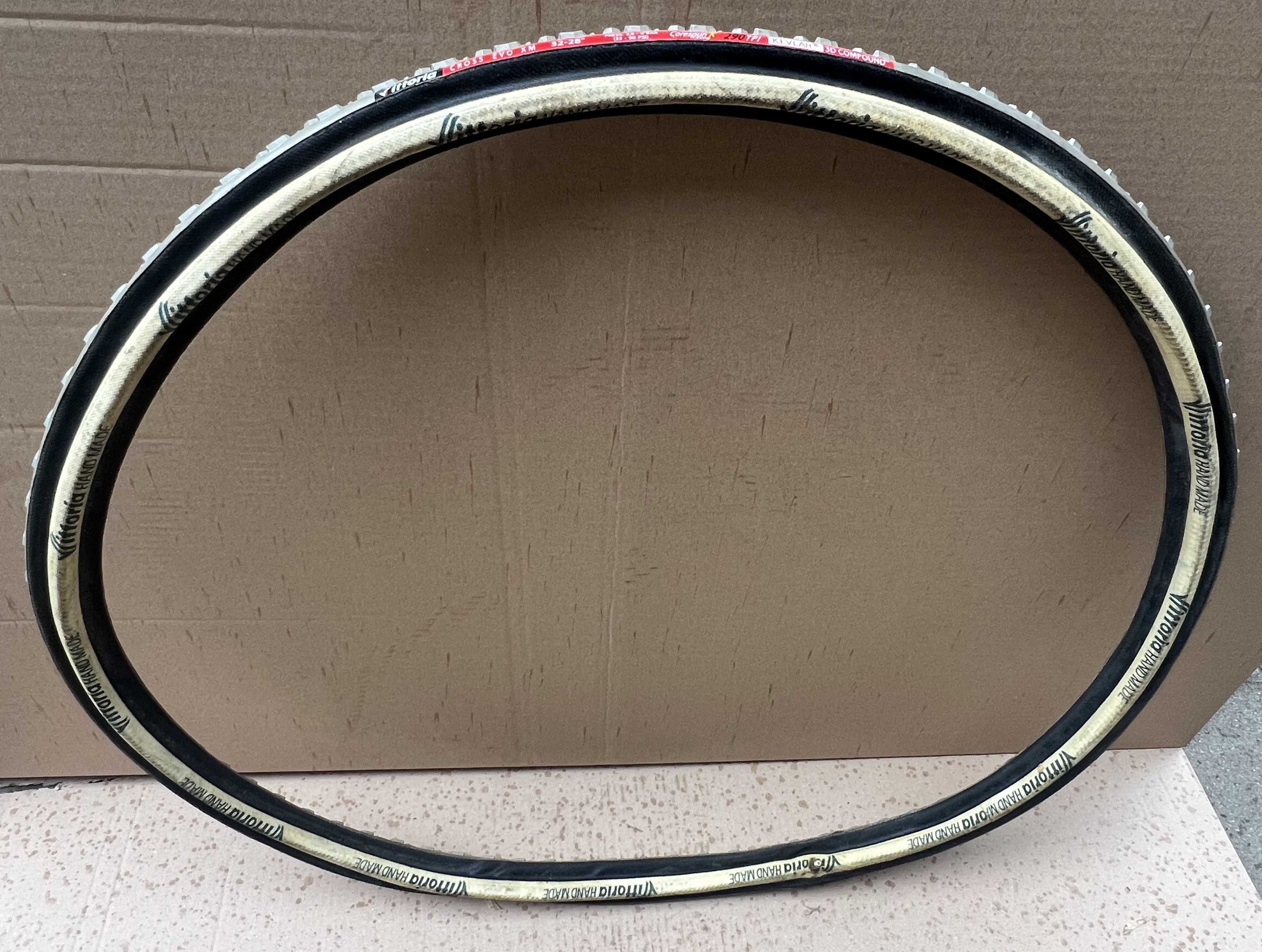 Opona szytka VITTORIA CROSS EVO XM 32-28" CORESPUN Kevlar 3D klejonka
