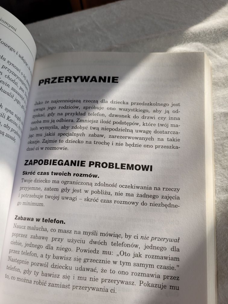 Książka-Dyscyplina bez krzyku i bicia