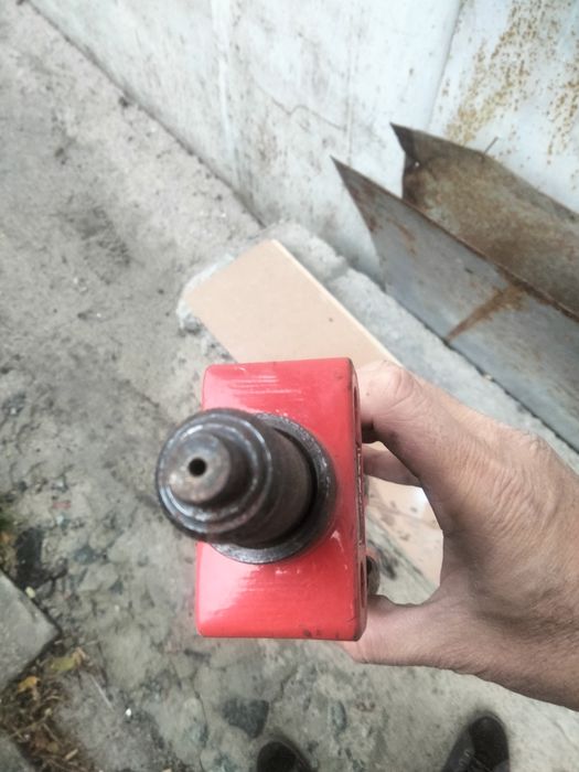 Заклепочник Ultra