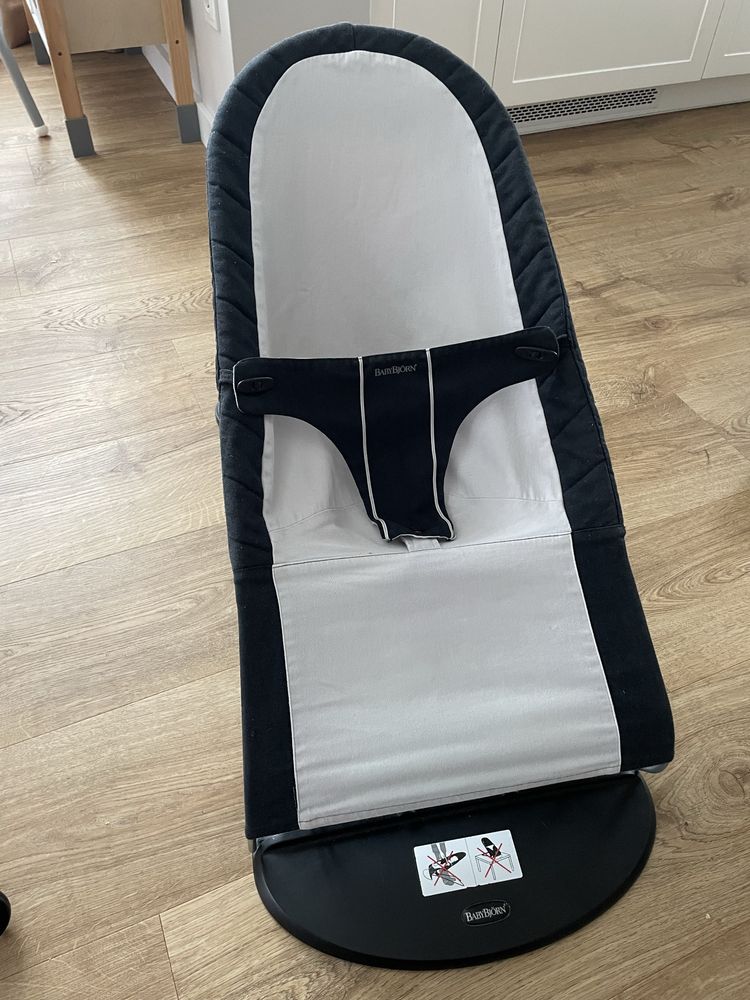 Leżaczek Baby Bjorn
