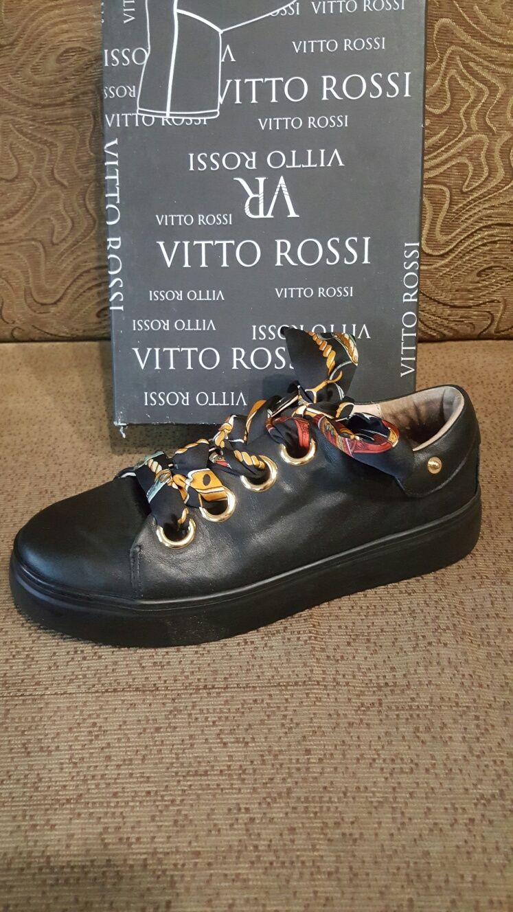 Итальянские  кожаные   туфли VITTO ROSSI