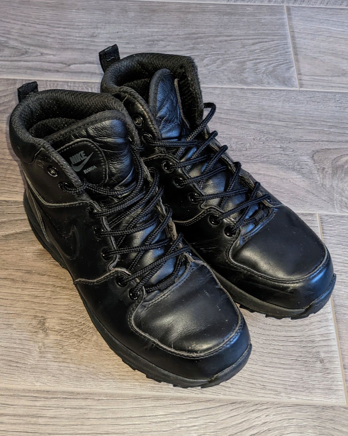 Зимні черевики Nike Manoa Black, чорні, 39 розмір