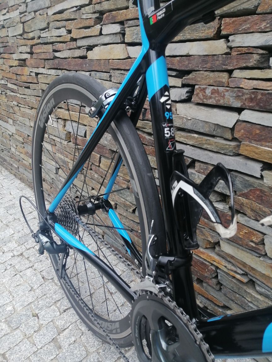 Bicicleta de estrada - FELT