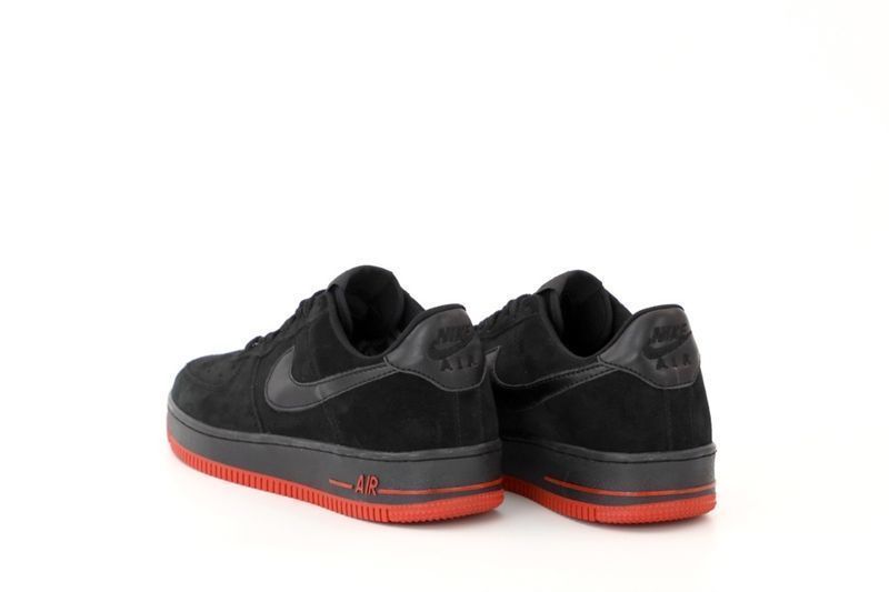 Мужские черные кроссовки Nike Air Force 1 '07 кросівки найк аир форс