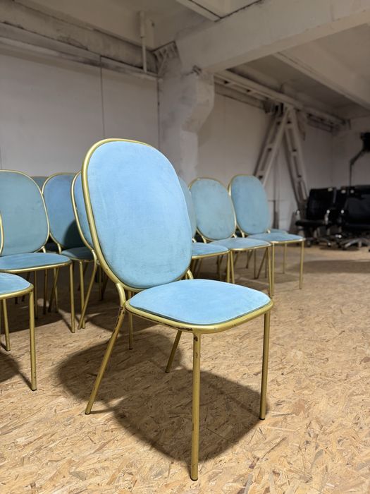 Крісла для кафе, ресторану бару, стільці в кількості