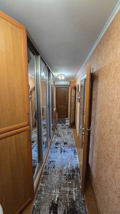 Продаю 3 комнатную квартиру.  3-я Слободская