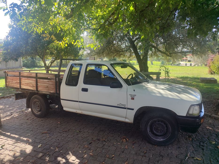 Vendo carrinha Toyota Hilux