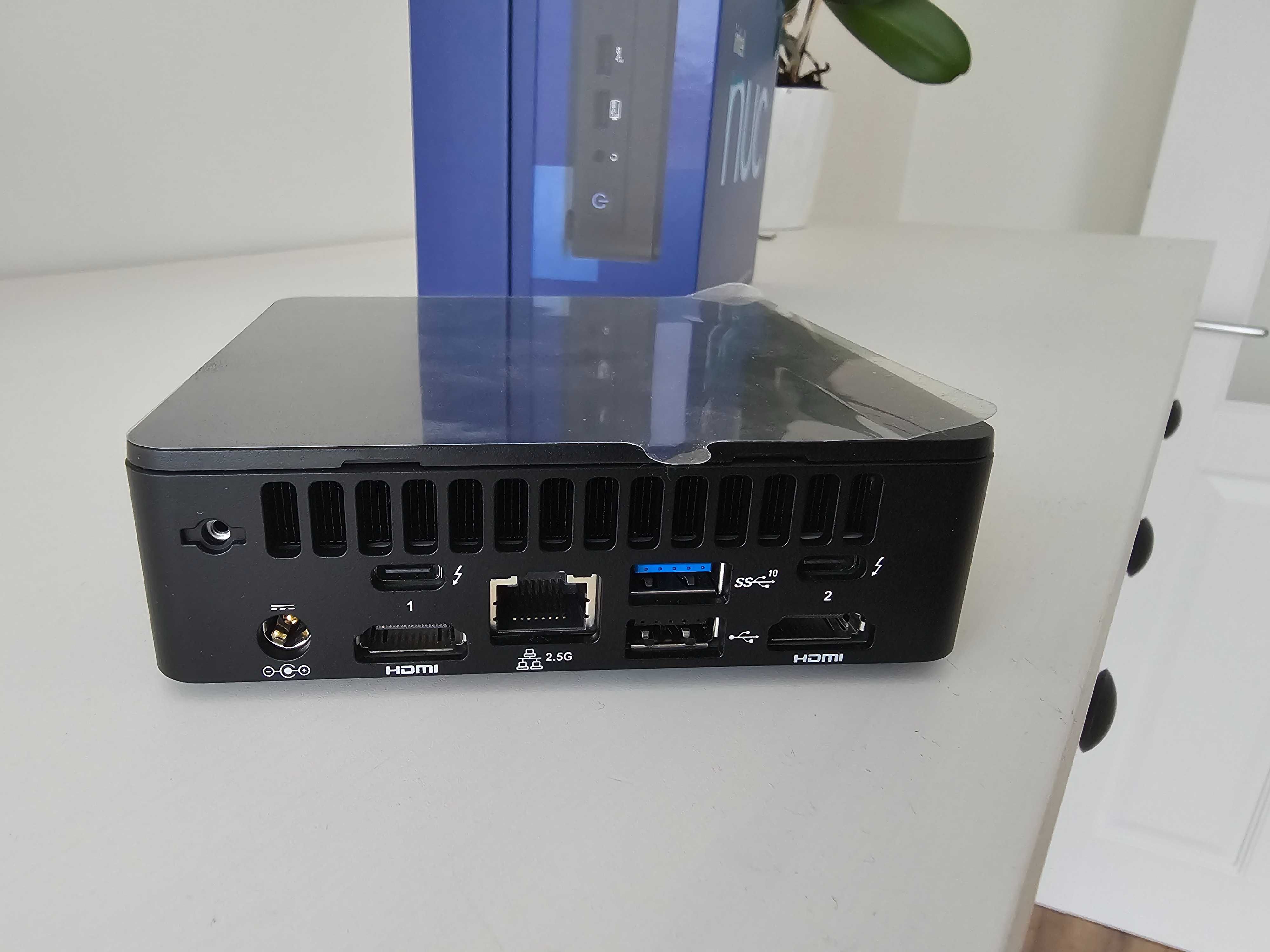 ASUS NUC NUC12WSKI7 Core I7-1260P 1TB 64GB Mini komputer
