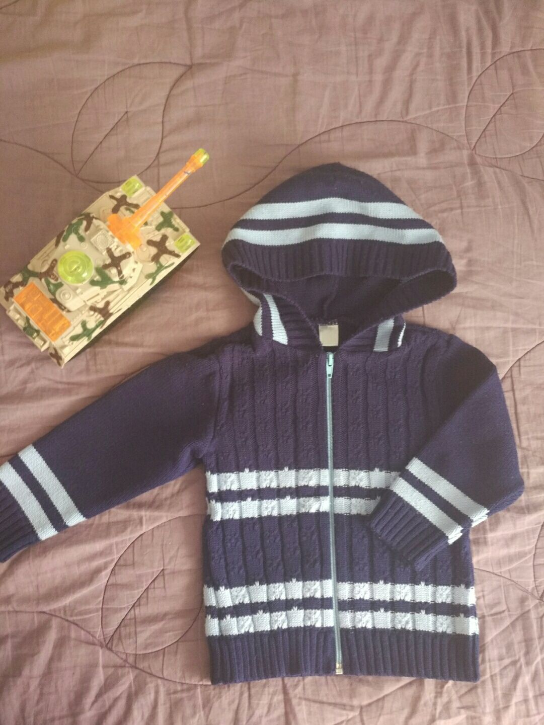 Тёплый свитер / кофта / кардиган на мальчика