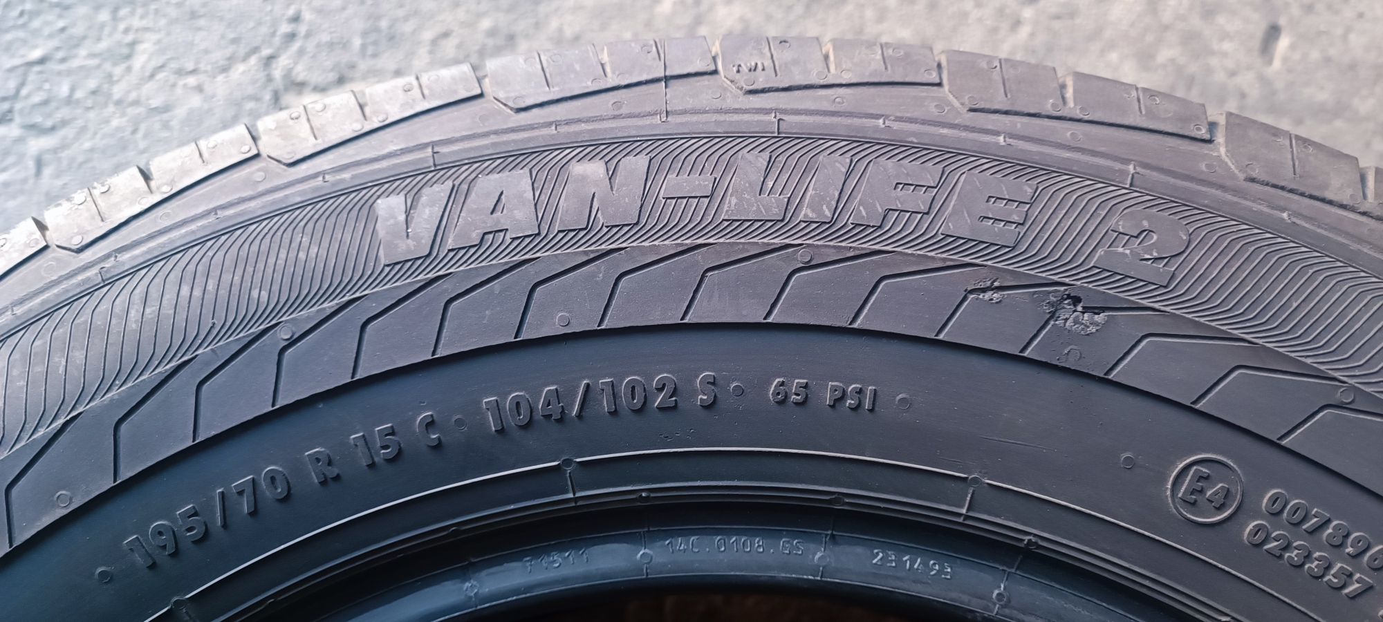 195/70 R15C 104/102S Semperit Van-Life 2 205.215-6570 225-70 Склад шин