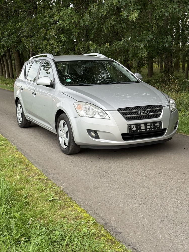 Kia ceed 1.4 Benzyna Klima   Bezwypadkowa