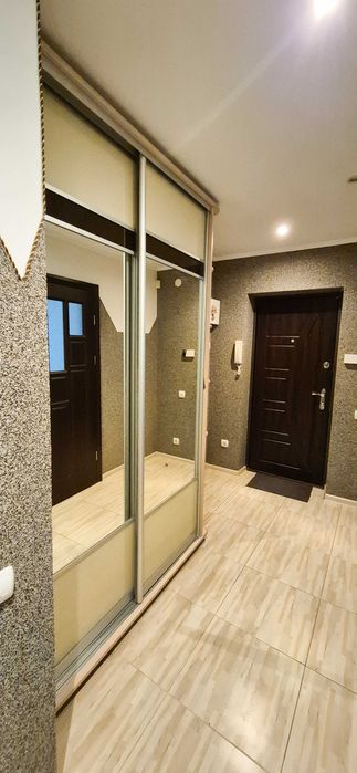 Продам 3-кімнатну квартиру в Шептицькому!