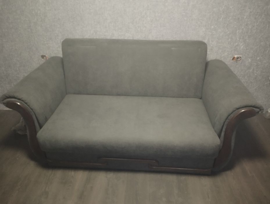 Мягкая мебель..диван