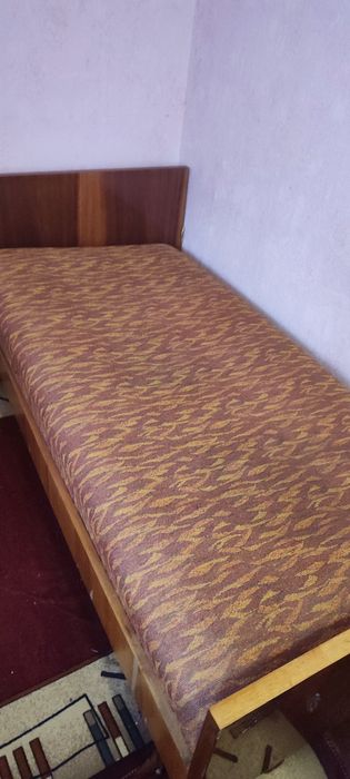 Кровать полуторна