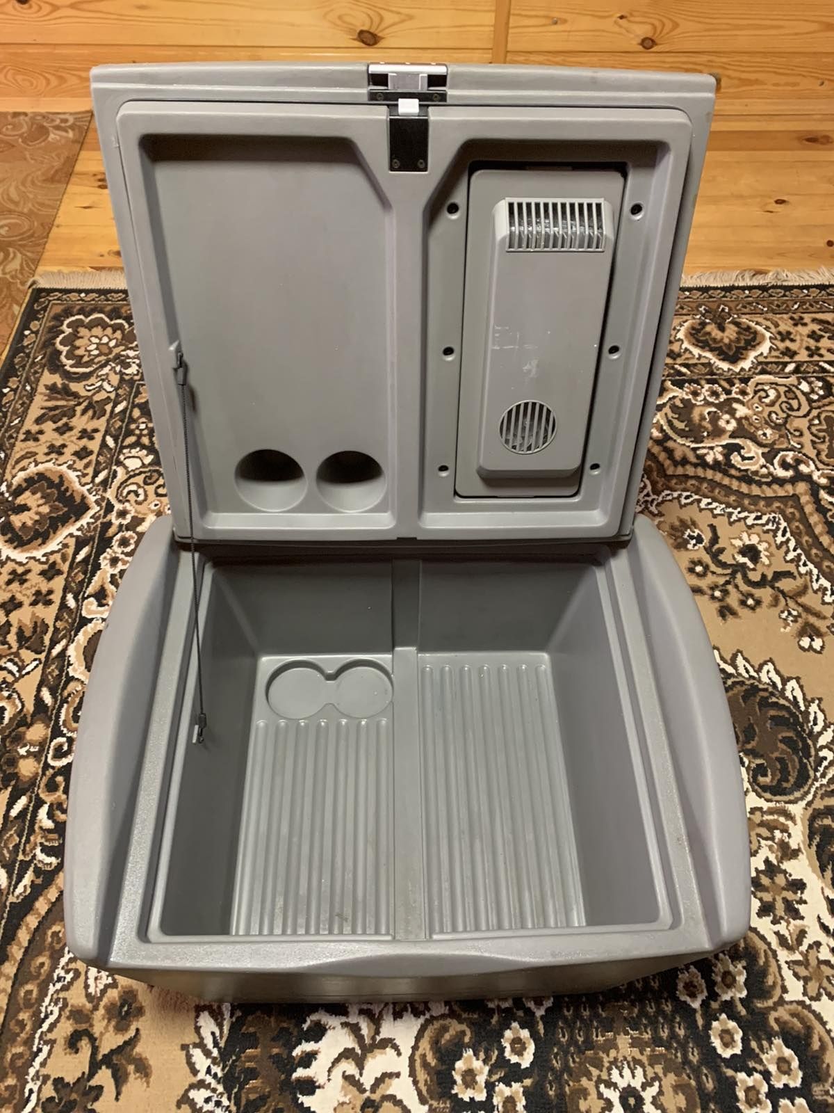 Холодильник  Volkswagen  Multivan T4