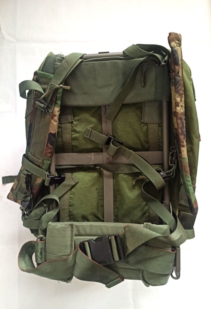 Рюкзак армії США Олива Військовий 50L LC-1 Large з рамою