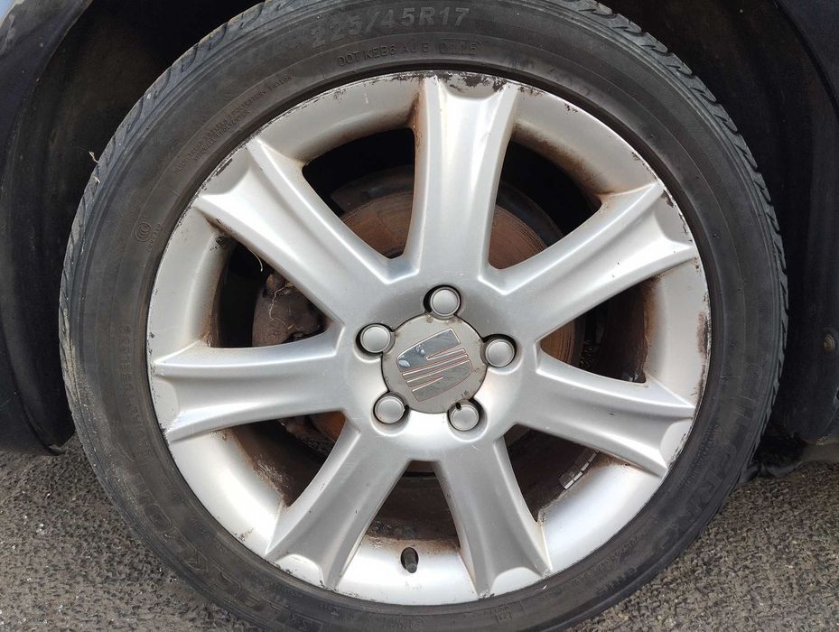 Seat Leon II 1.6i 5D 2007r.Koło 17" Alufelga.Komplet.