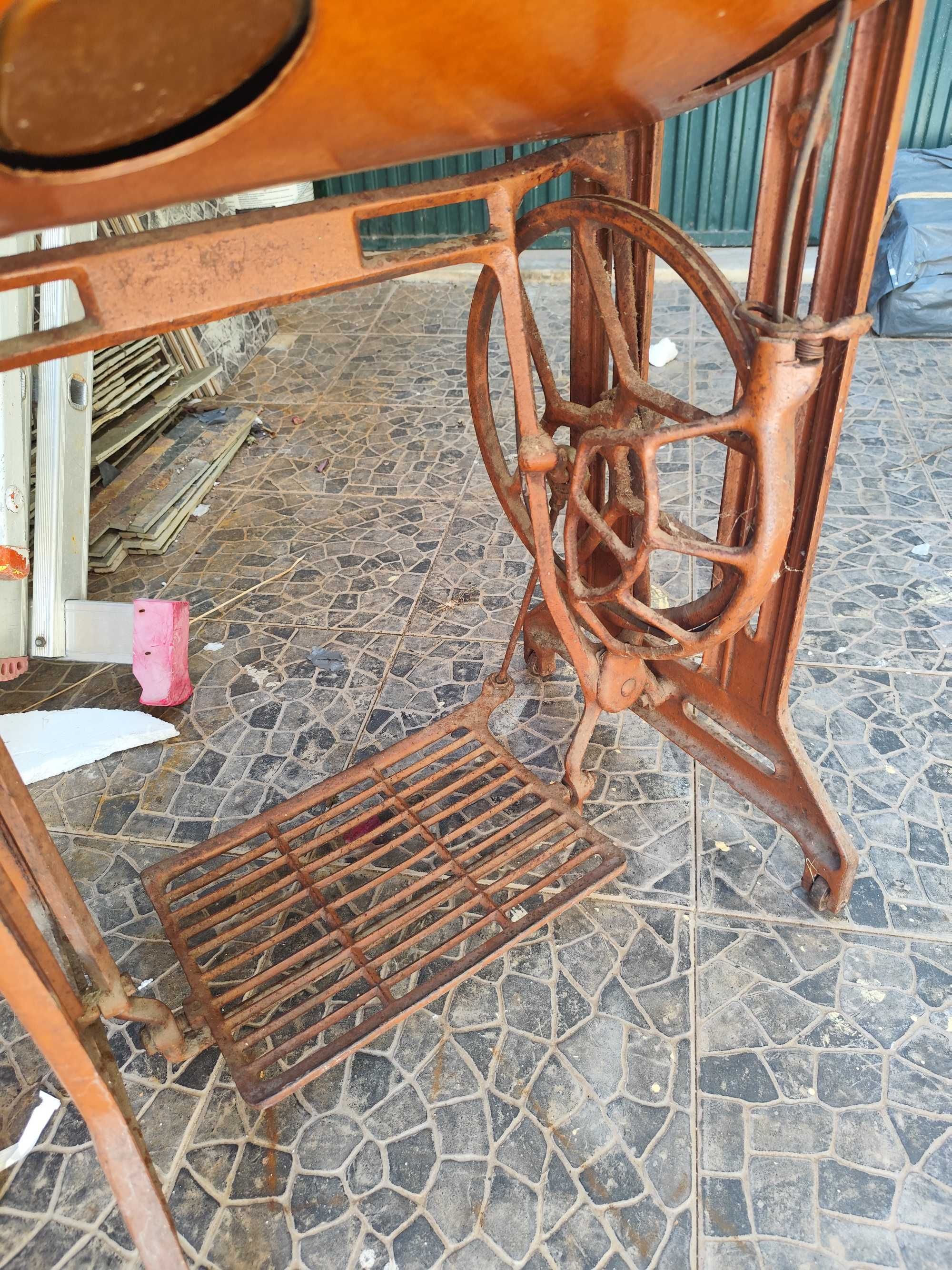 Máquina de costura vintage Singer