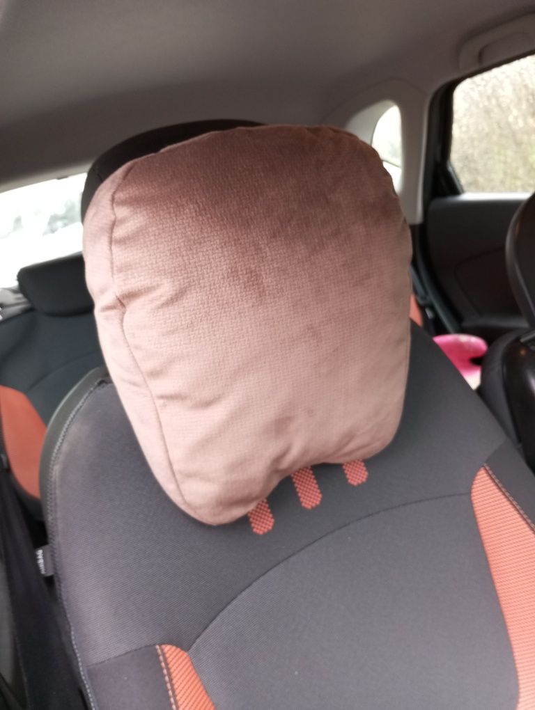 Poduszka na fotel samochodowy