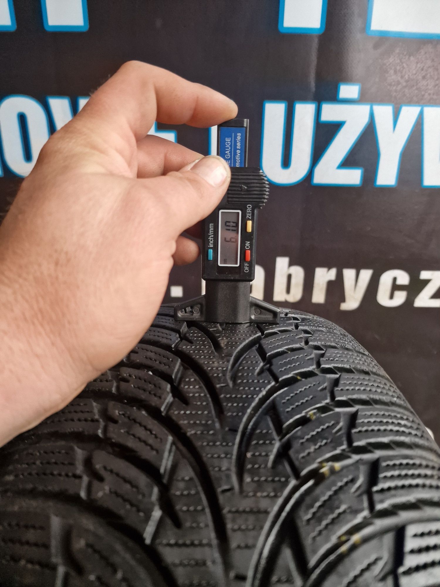 Opony zimowe 195/60/15 Nokian Para 6mm