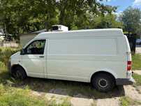 Volkswagen transporter T5 1,9 tdi  Transporte chłodnią T5 1,9 TDI