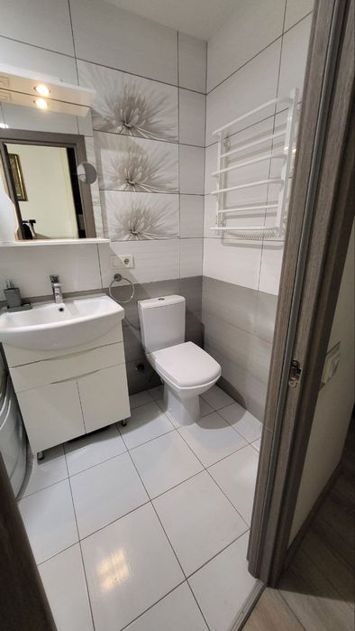 Продаж 2к квартири Космос Комарова Висотна