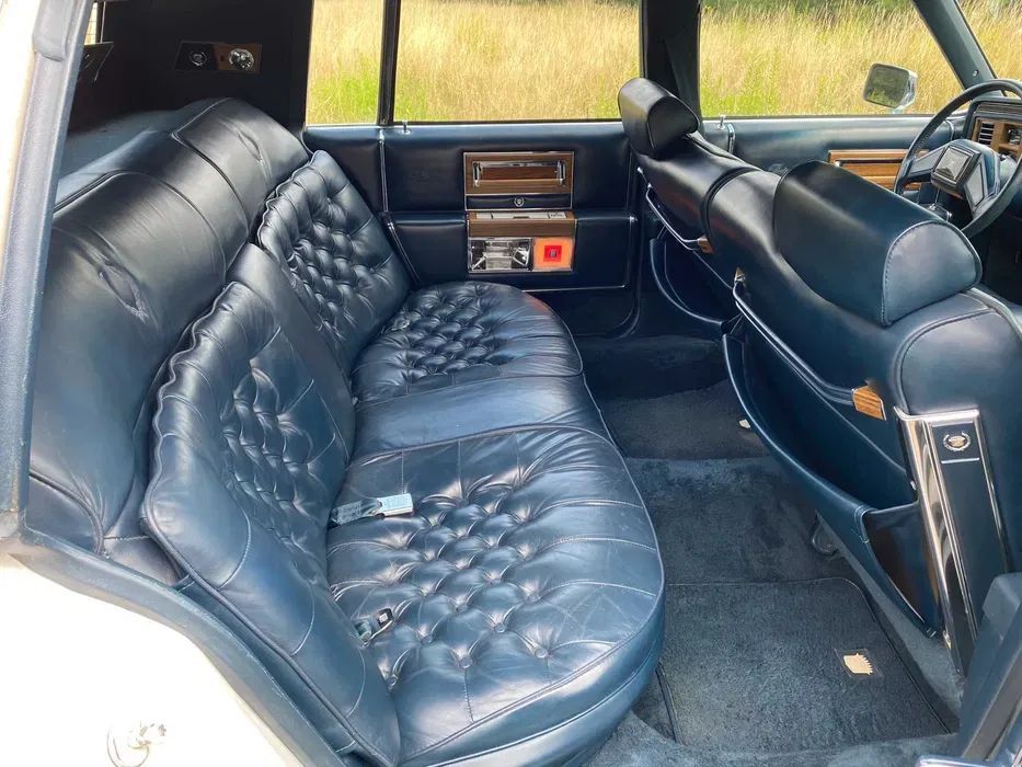 Cadillac Fleetwood Cadillac Fleetwood Zabytek USA V8