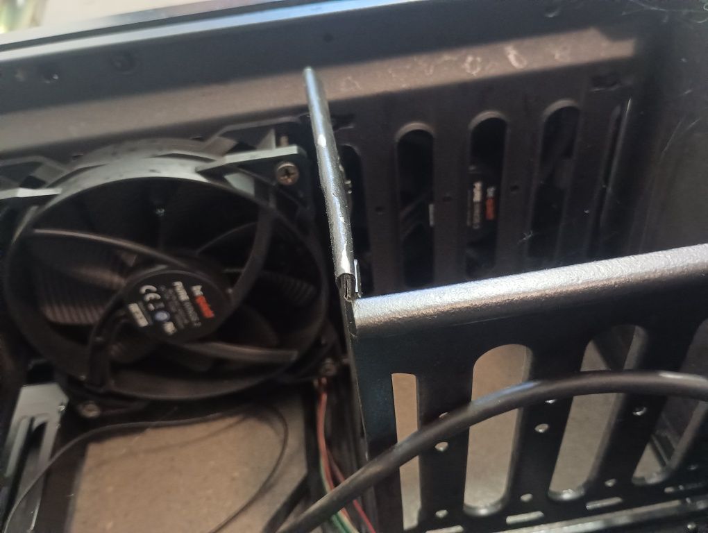 AMD FX 8350 Płyta Asus M5A97 LE Zalman Z1