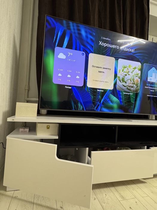 ТВ-тумба в ідеальному стані