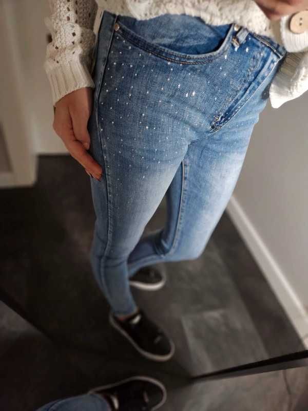 spodnie m sara s rozmiar jeansy niebieskie miękkie z cekinami