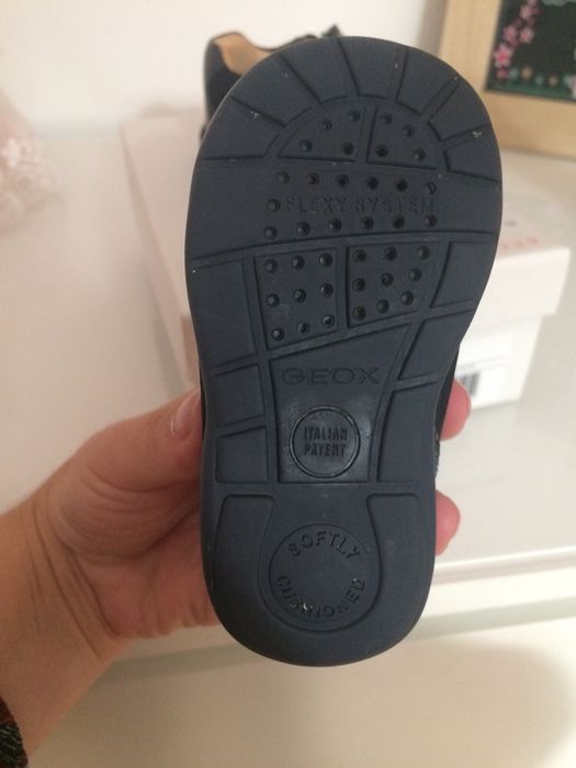 Botinha Geox tam 18