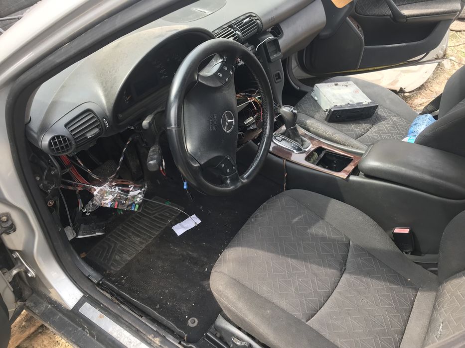 Мерседес 203 2.7 дизель автомат