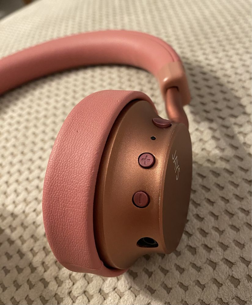 Nauszne słuchawki bezprzewodowe Jays a-Seven różowe