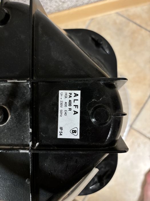 Lampa przemysłowa 230v halogen reflektor parę sztuk