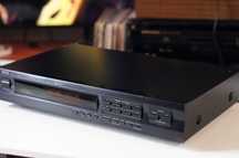 Tuner cyfrowy YAMAHA TX 492-RDS-stan gabinetowy