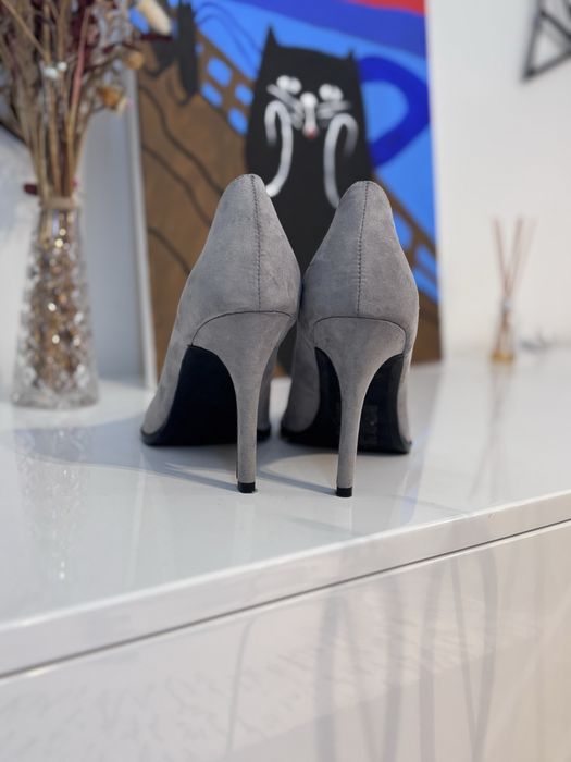 Szpilki szare w szpic H&M 41