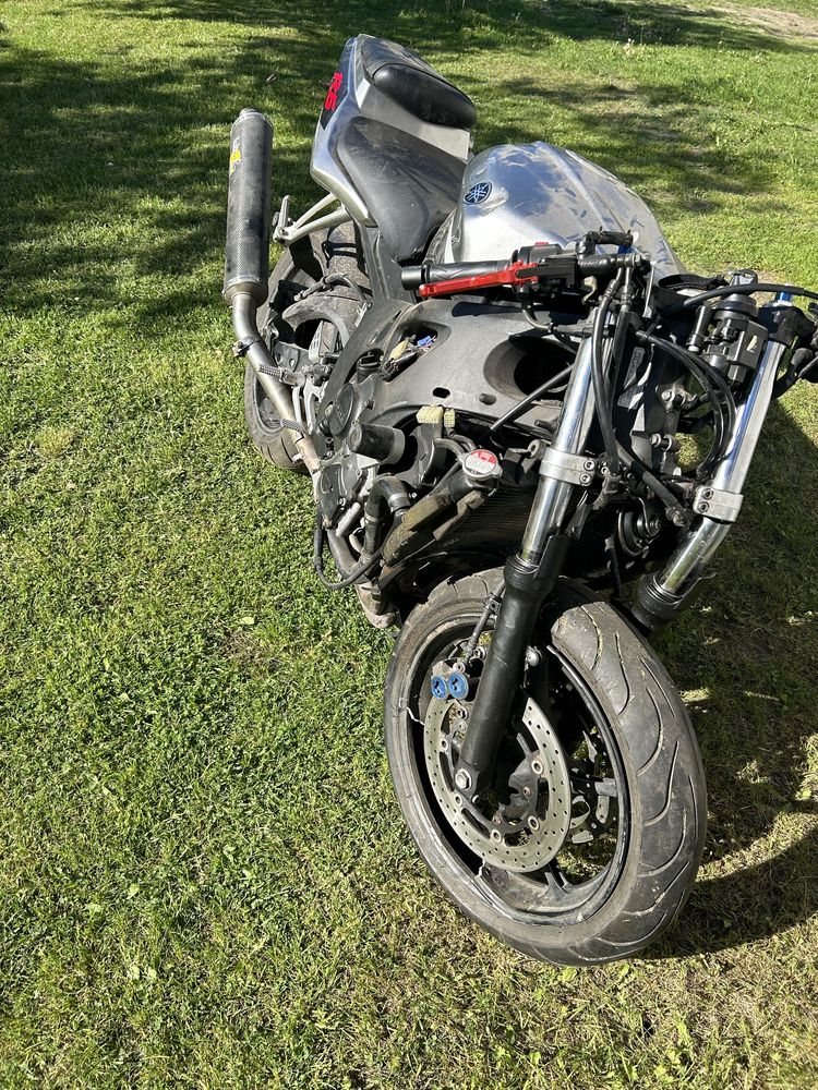 Sprzedam w całości Yamaha r6 a2