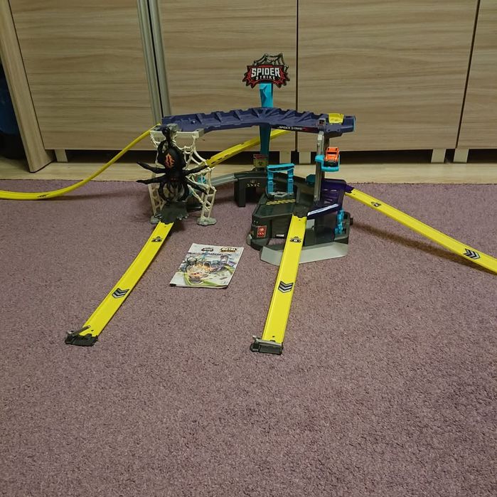 Tor Spider Strike na autka