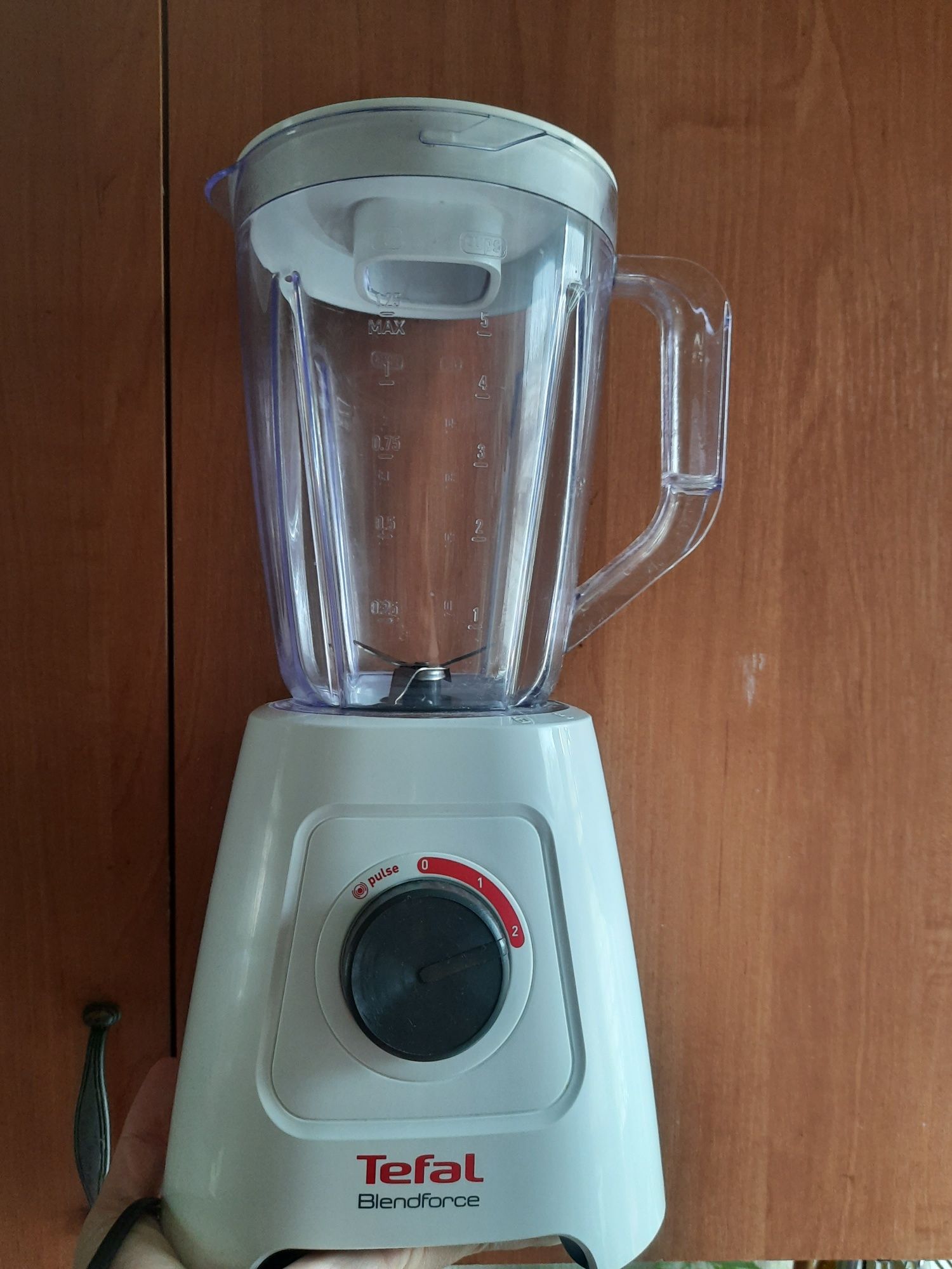 Блендер Tefal Blendforce