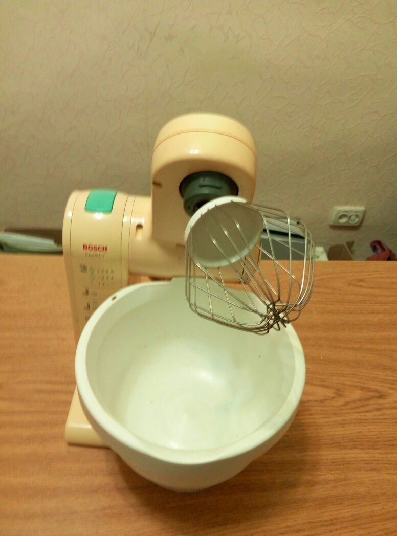 Кухонный комбайн bosch family mum 4505\03