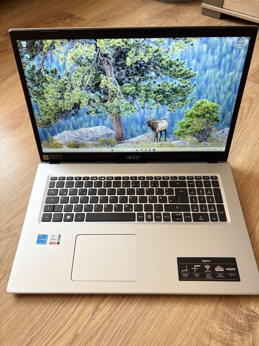 Laptop Acer 17cali i5 11gen/8gb/240ssd