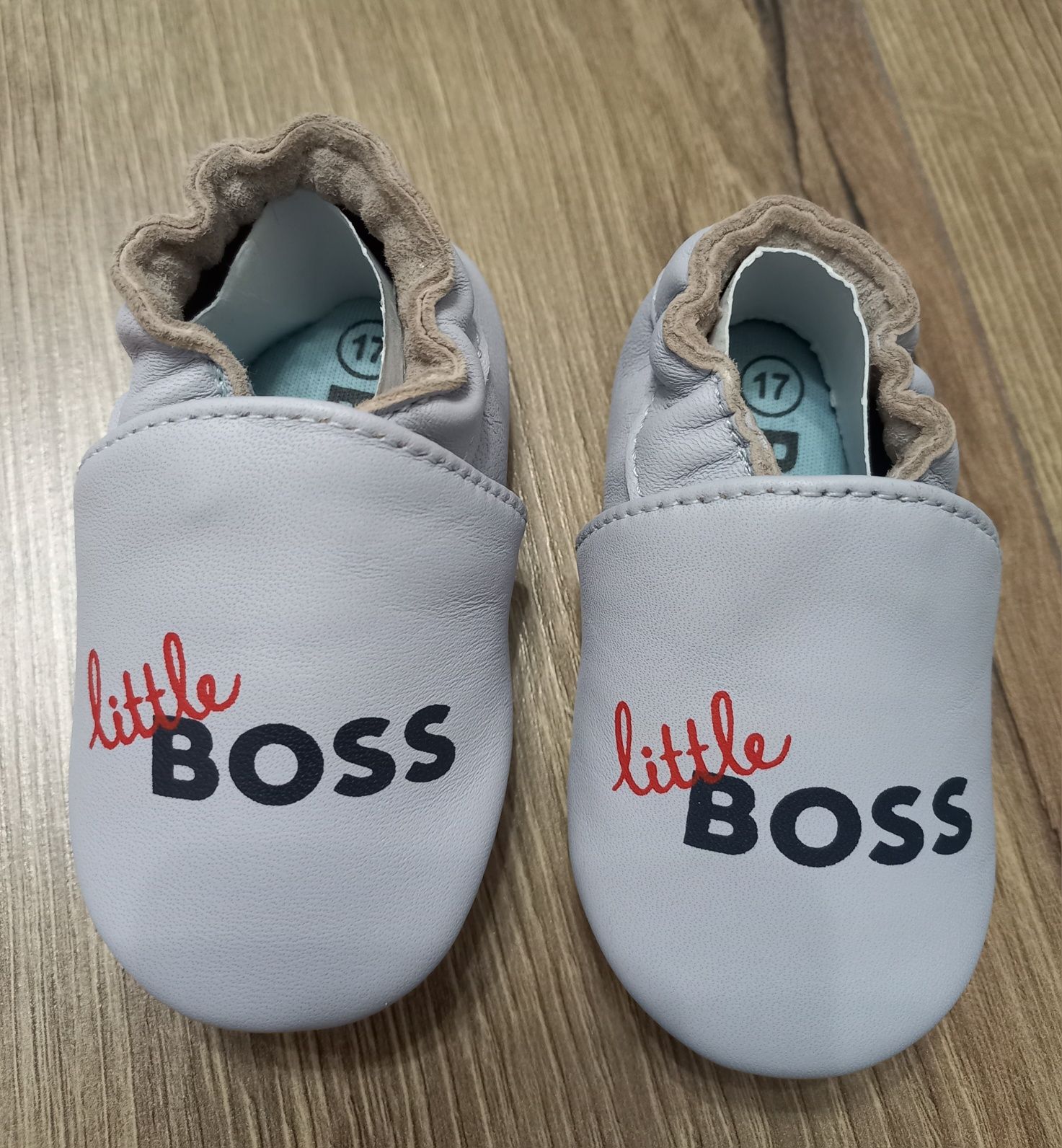 Hugo Boss Infantil 17 розмір Нові Кросівки