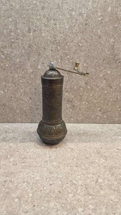 Turecki ręczny młynek do kawy, zestaw do parzenia kawy i herbaty