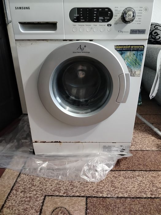 Продам машинку стиральную samsung
